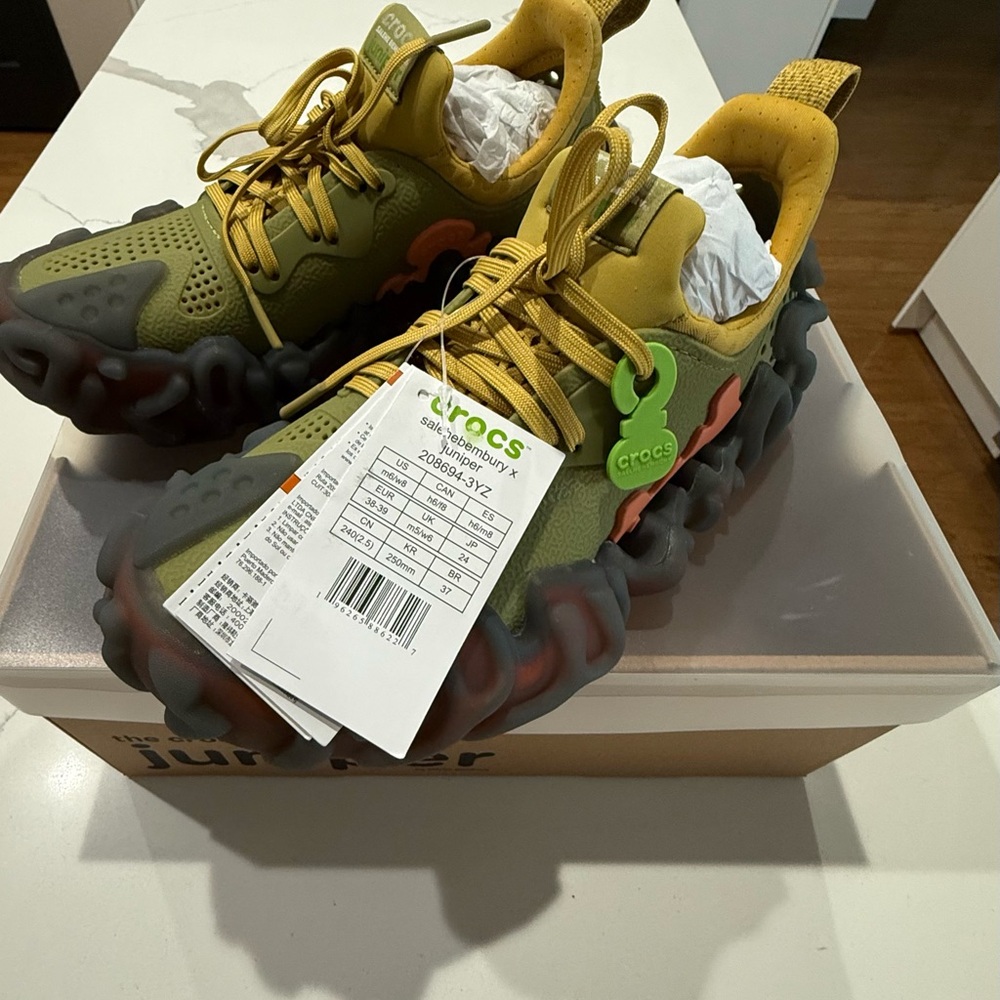 CROCS Olive and Mustard Sneakers